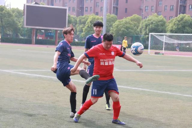 足球报：马宁下届肯定无缘执法，国内裁判想要接班主哨难度非常大